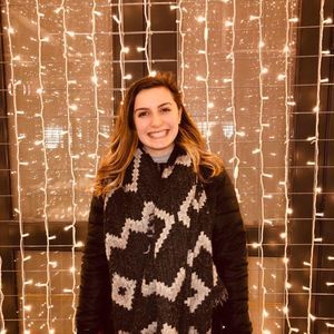 Meet your Posher, Julia